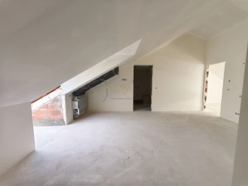 Apartamento T4 para Venda em Alcantara