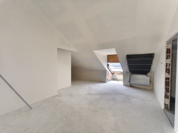 Apartamento T4 para Venda em Alcantara