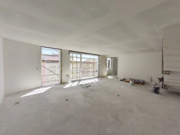 Apartamento T4 para Venda em Alcantara