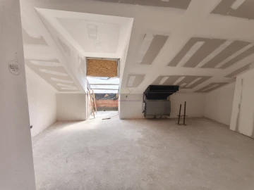 Apartamento T4 para Venda em Alcantara