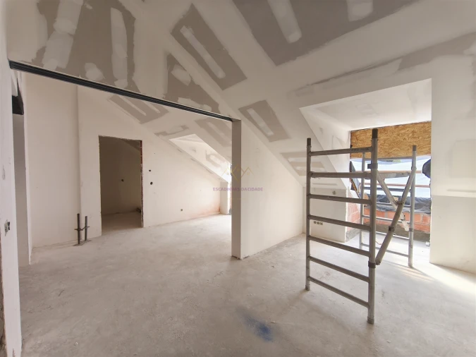 Apartamento T4 para Venda em Alcantara Foto 24
