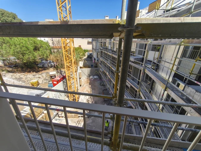 Apartamento T6 para Venda em Alcantara Foto 33