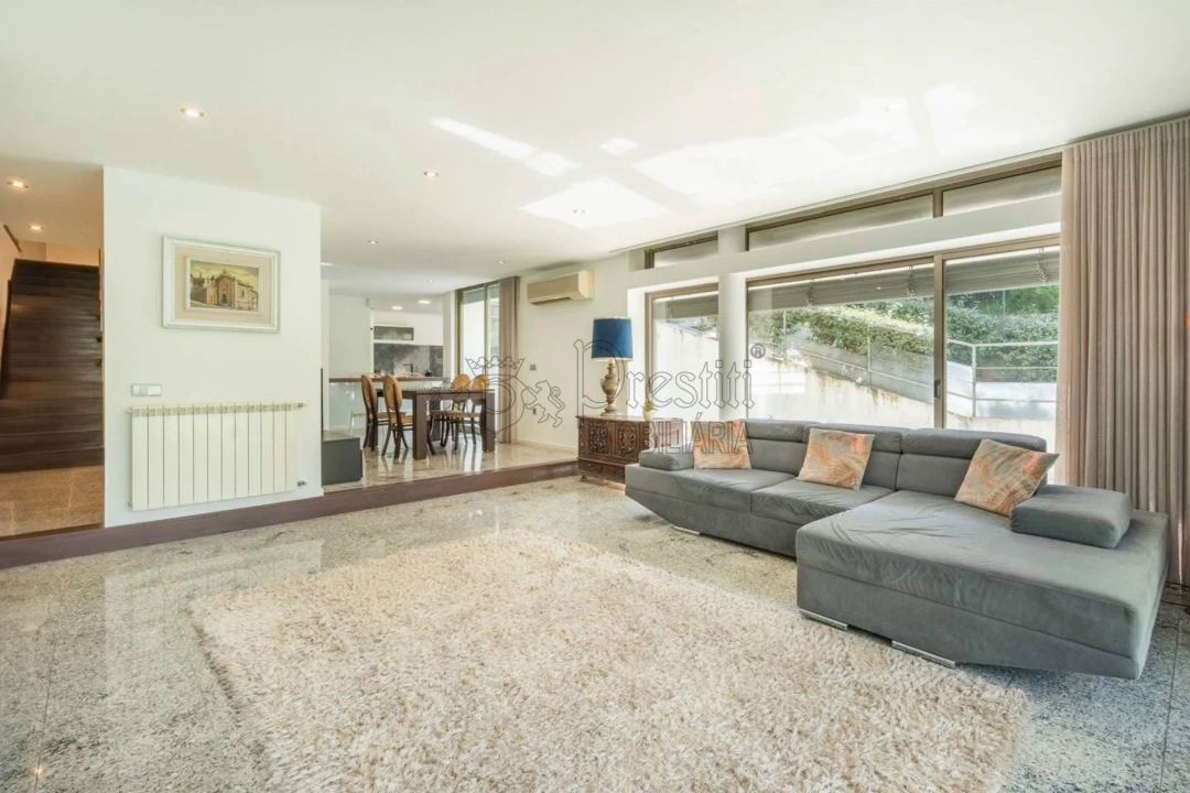 Moradia T3 para Venda em Pinheiro Foto 4