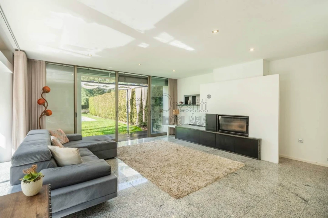 Moradia T3 para Venda em Pinheiro Foto 1