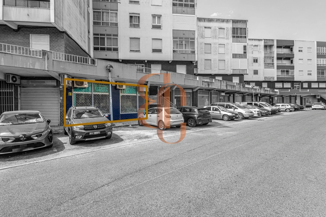 Loja para Venda em Loures Foto 2