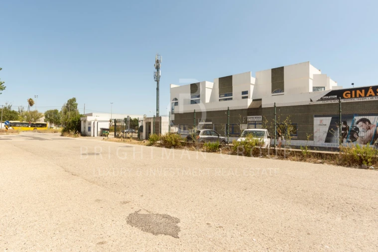 Loja para Venda em Rio de Mouro Foto 6