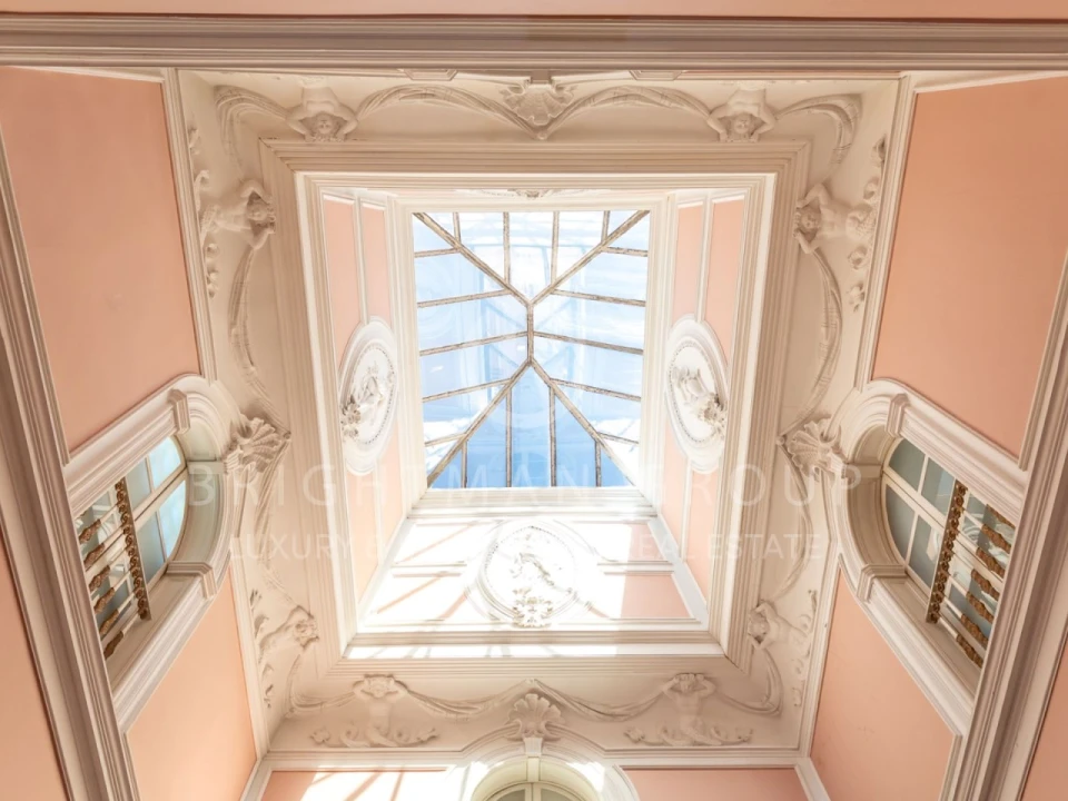 Moradia T7 para Venda em Misericórdia Foto 12