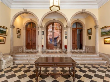 Moradia T7 para Venda em Misericórdia