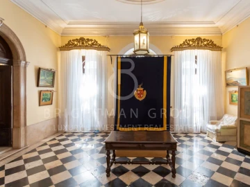 Moradia T7 para Venda em Misericórdia