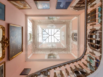 Moradia T7 para Venda em Misericórdia