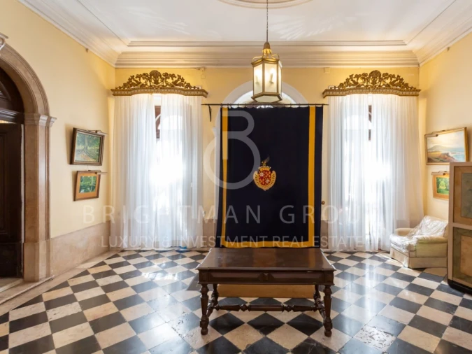 Moradia T7 para Venda em Misericórdia Foto 5