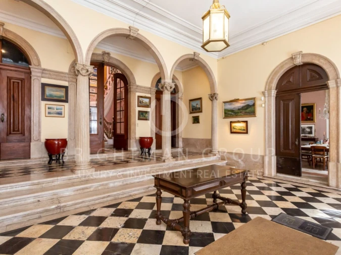 Moradia T7 para Venda em Misericórdia Foto 4