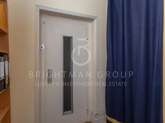 Moradia T7 para Venda em Misericórdia Foto 14