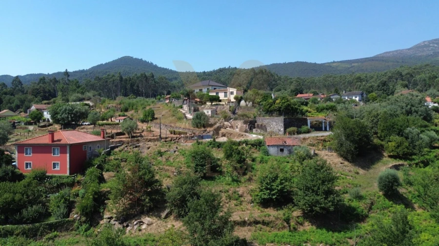 Terreno para Venda em Estorãos Foto 4