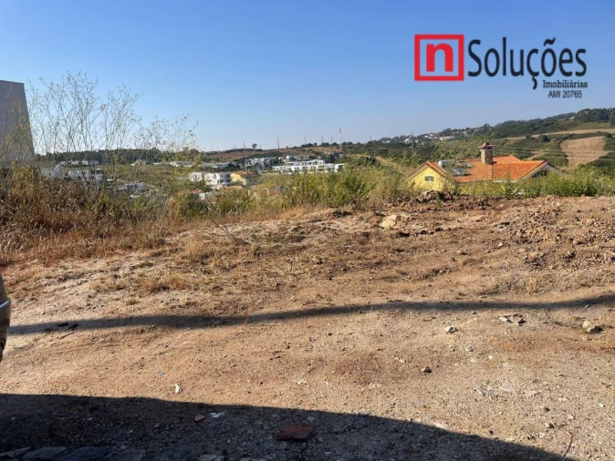 Terreno para Venda em Casal de Cambra Foto 9