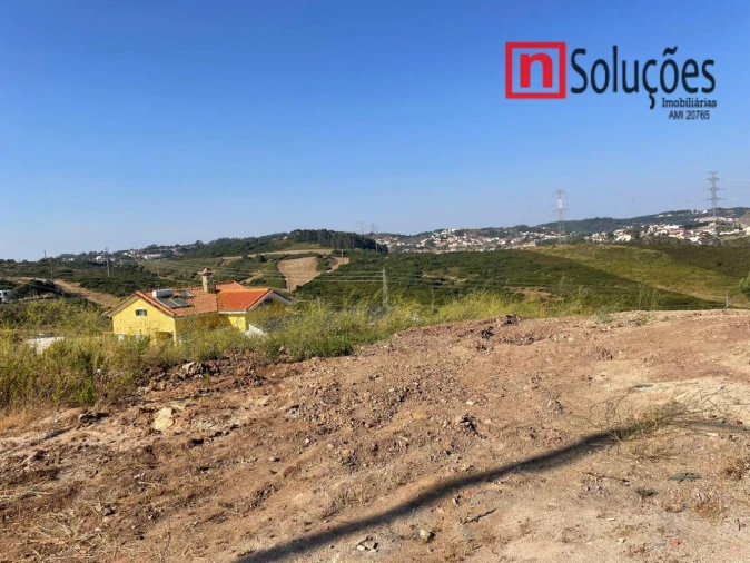 Terreno para Venda em Casal de Cambra Foto 6