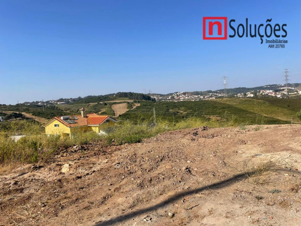 Terreno para Venda em Casal de Cambra Foto 6