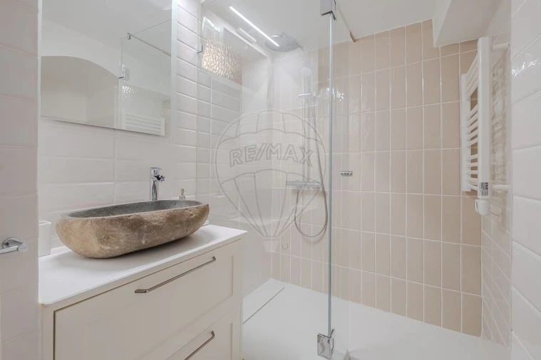 Apartamento T3 para Arrendamento em Santa Maria e São Miguel, São Martinho, São Pedro Penaferrim Foto 18