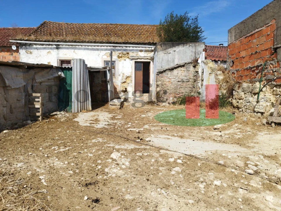 Moradia T2 para Venda em Azambujeira e Malaqueijo Foto 1