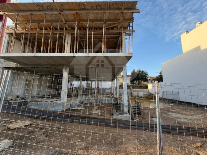 Moradia T4 para Venda em Santa Iria de Azoia, São João da Talha e Bobadela Foto 12