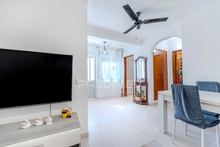 Apartamento T1 para Venda em Ferragudo Foto 4