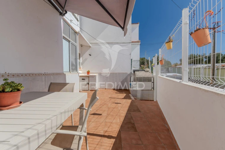 Apartamento T1 para Venda em Ferragudo Foto 16