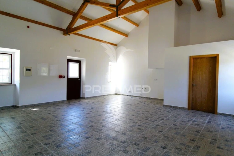 Loja para Arrendamento em Sines Foto 5