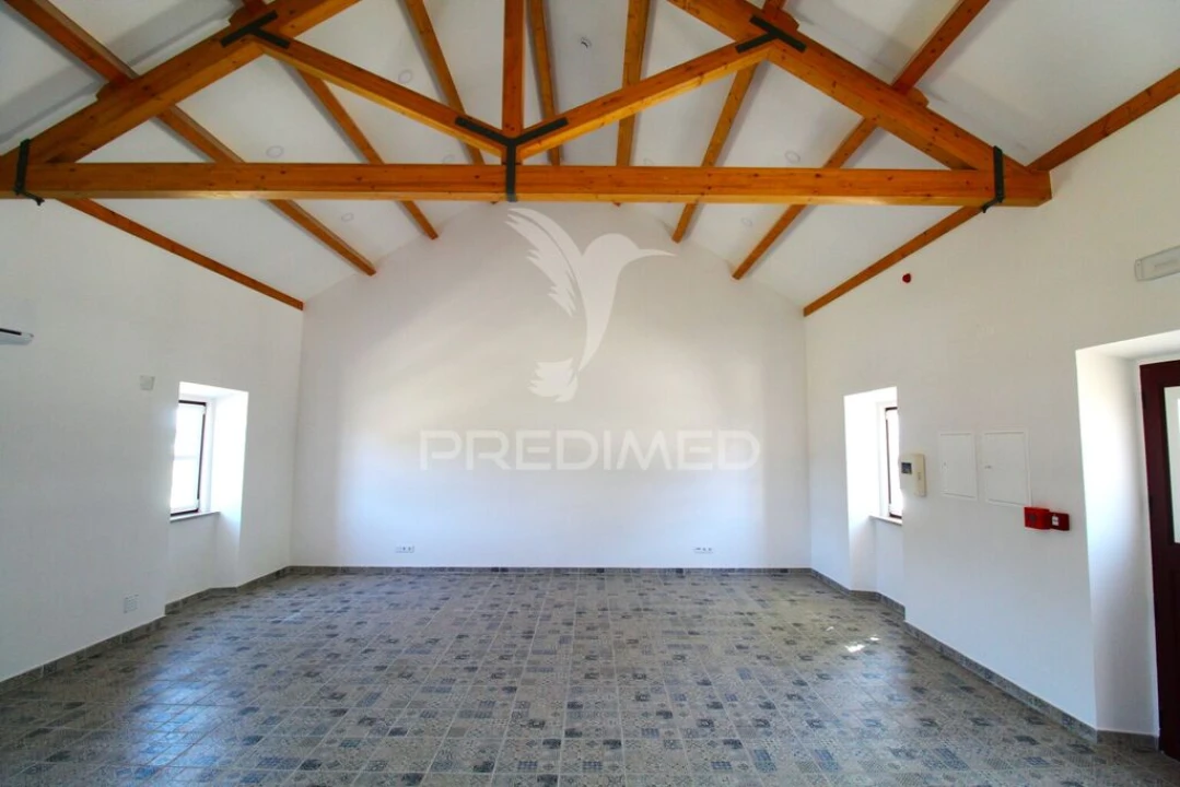 Loja para Arrendamento em Sines Foto 4