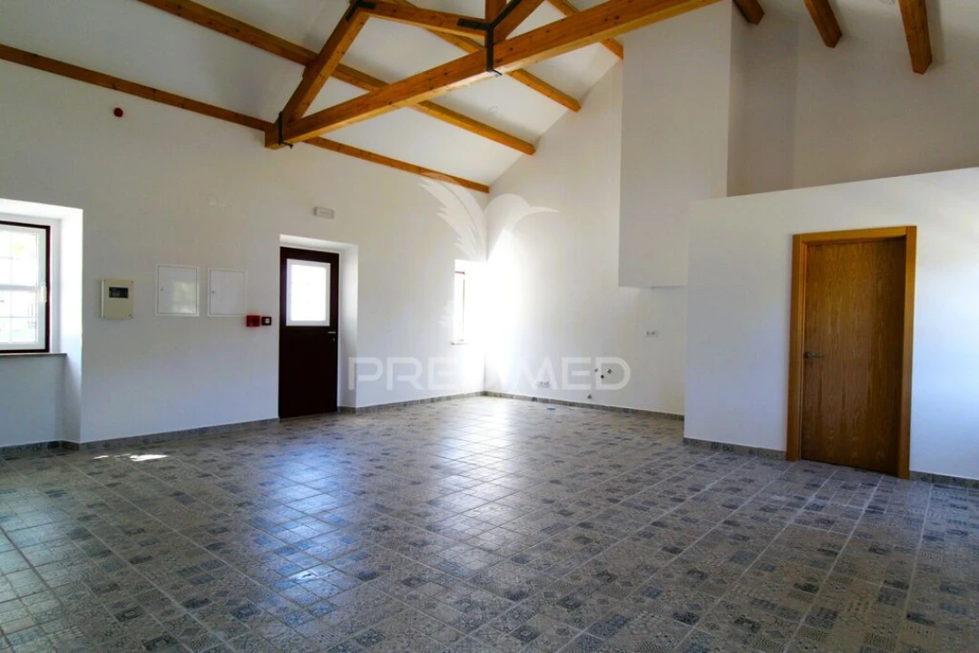 Loja para Arrendamento em Sines Foto 5