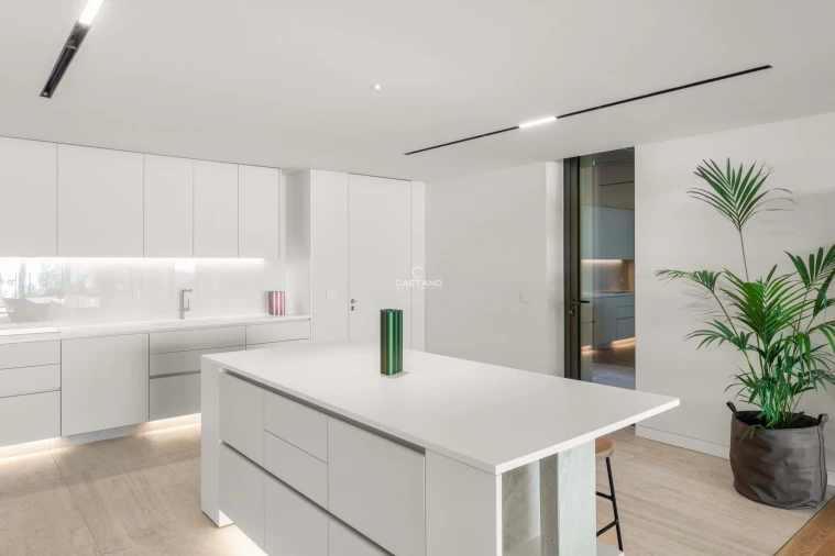 Apartamento T4 para Venda em São Martinho Foto 59