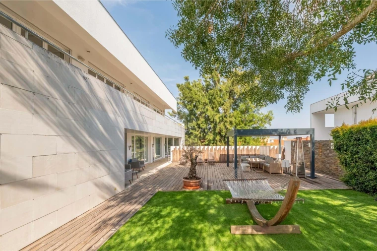 Moradia T5 para Venda em Oeiras e São Julião da Barra, Paço de Arcos e Caxias Foto 15