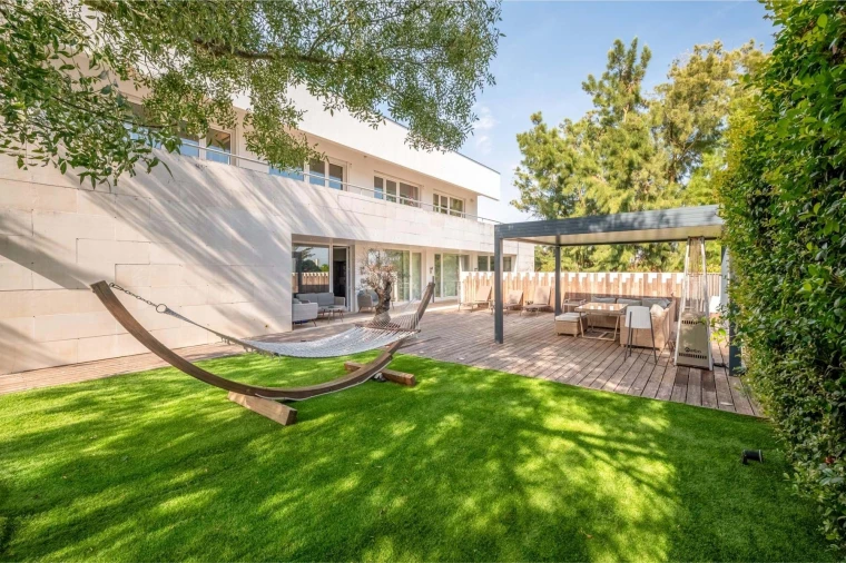 Moradia T5 para Venda em Oeiras e São Julião da Barra, Paço de Arcos e Caxias Foto 3