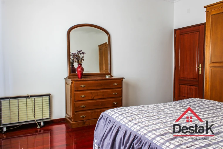 Moradia T3 para Venda em Tarouca e Dálvares Foto 12