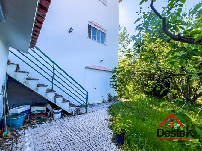 Moradia T3 para Venda em Tarouca e Dálvares Foto 3