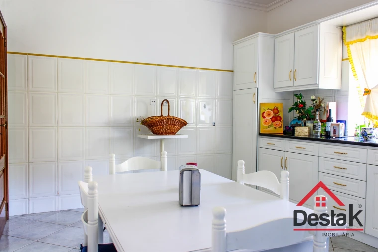 Moradia T3 para Venda em Tarouca e Dálvares Foto 23