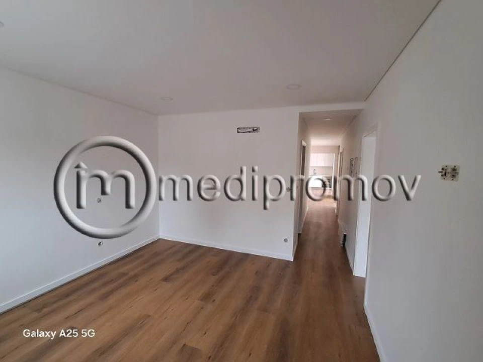 Moradia T2 para Venda em Mira Foto 8