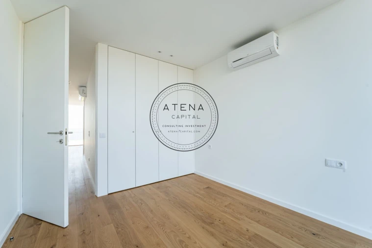 Apartamento T4 para Venda em Canidelo Foto 23