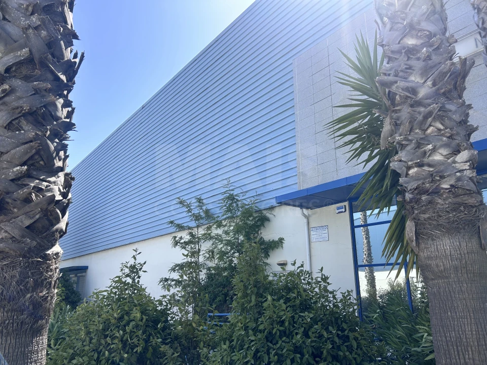 Loja para Venda em Vialonga Foto 7