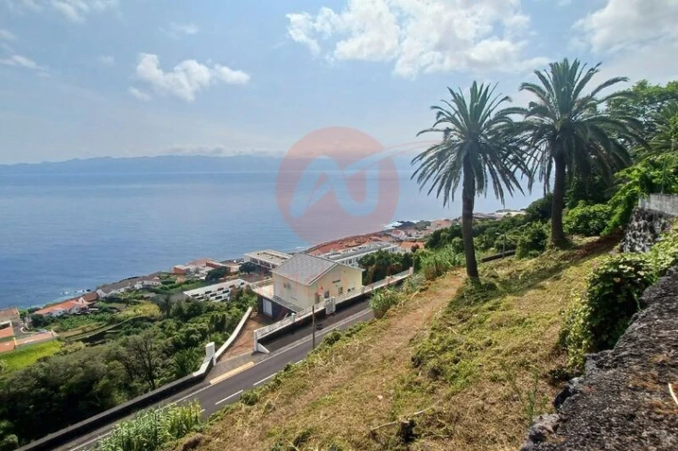 Terreno para Venda em Calheta Foto 3