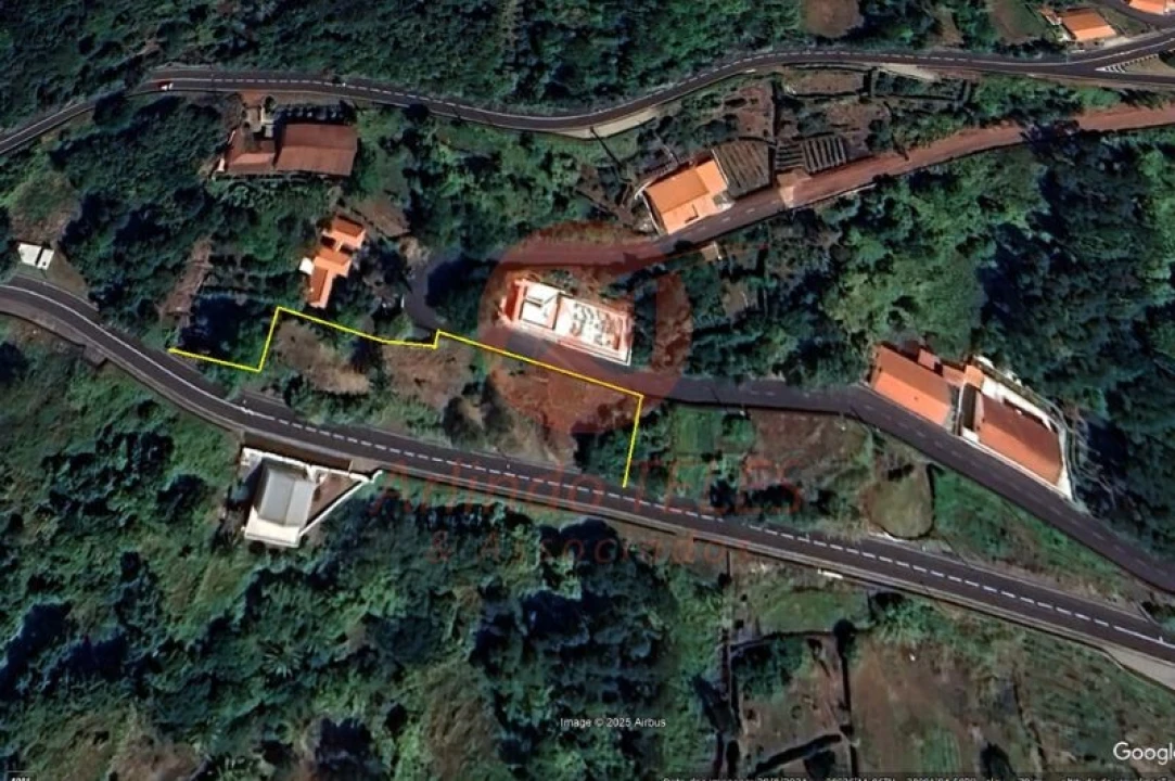 Terreno para Venda em Calheta Foto 2