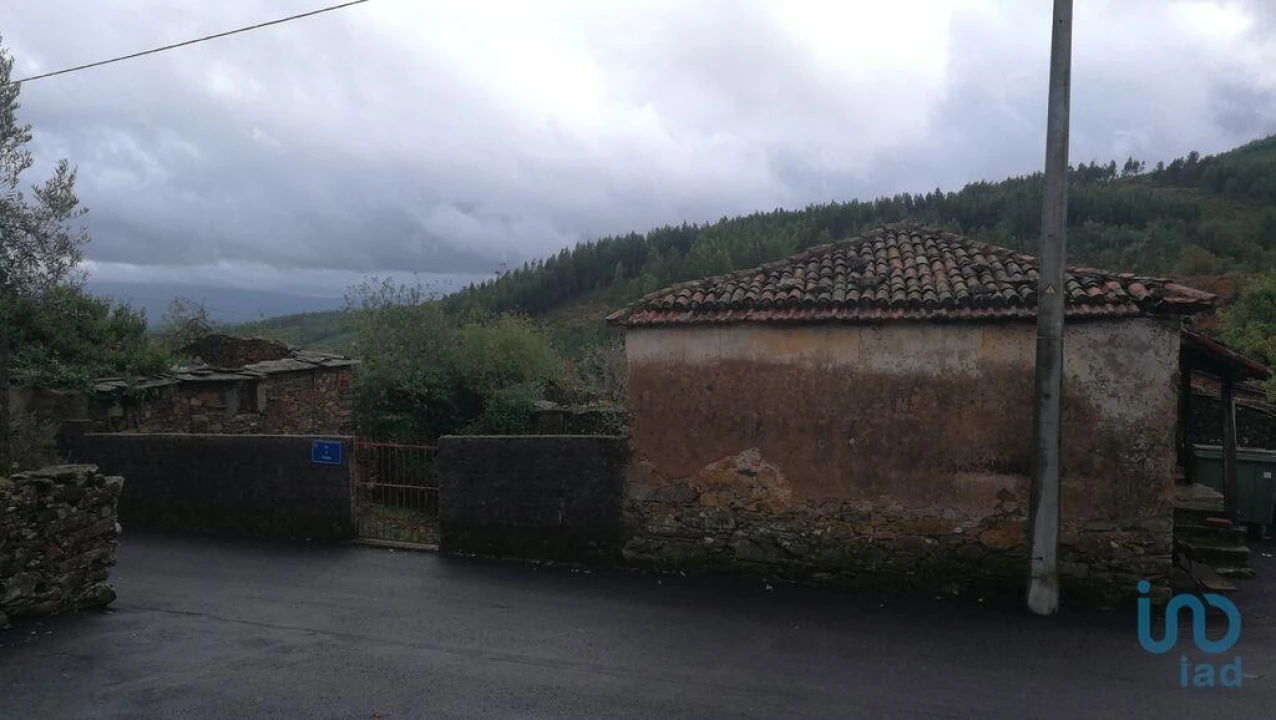 Moradia para Venda em Alvares Foto 2