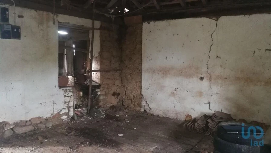 Moradia para Venda em Alvares Foto 9