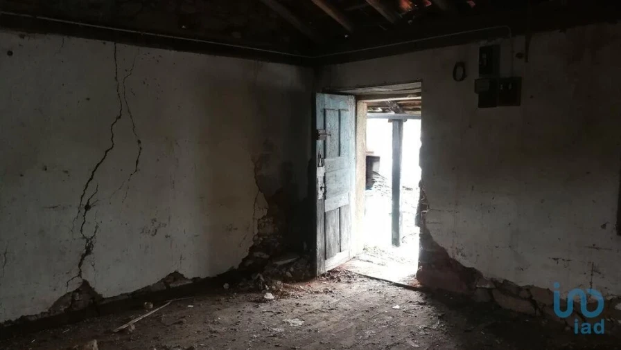 Moradia para Venda em Alvares Foto 10