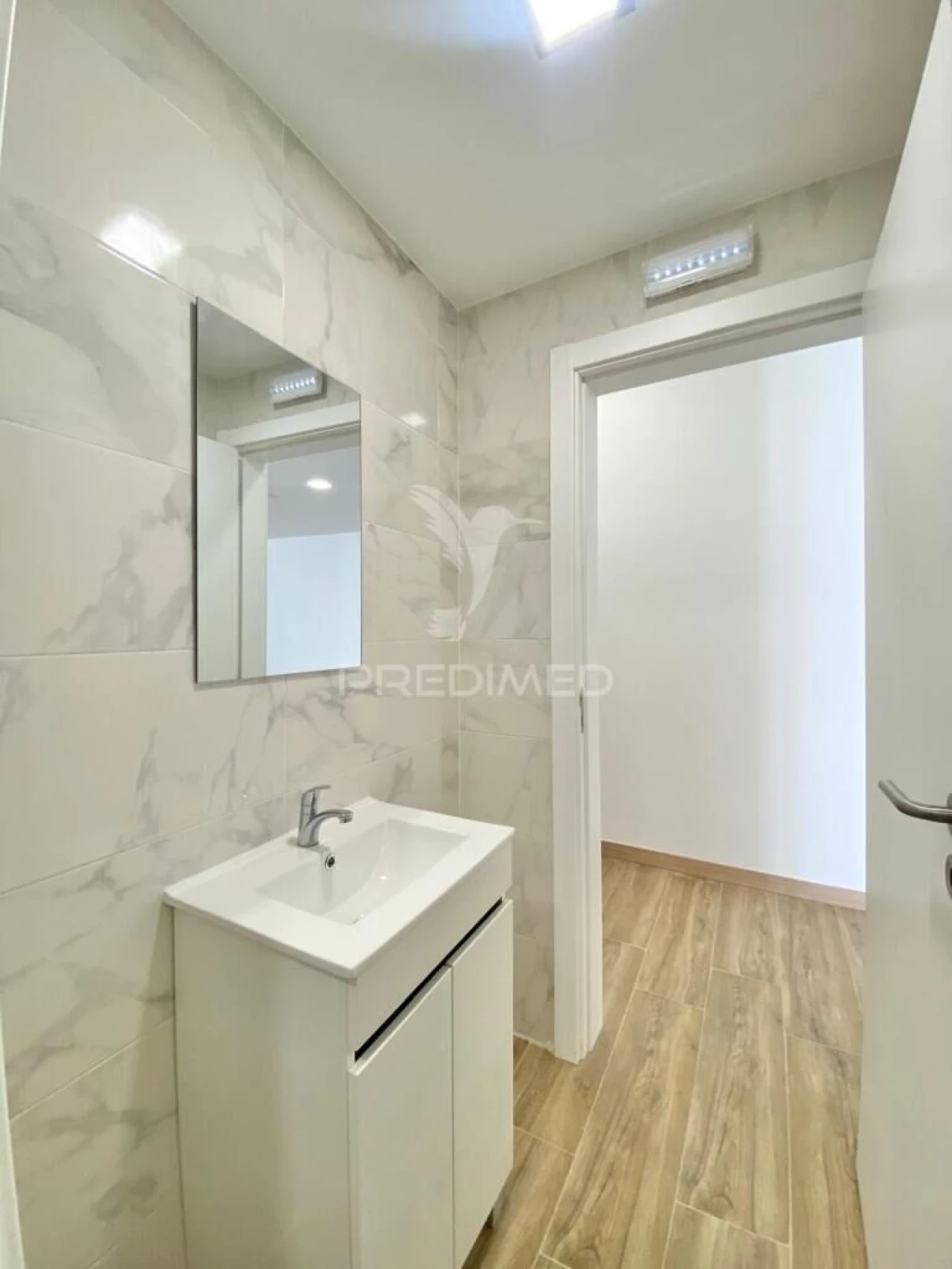 Loja para Venda em Póvoa de Santa Iria e Forte da Casa Foto 15