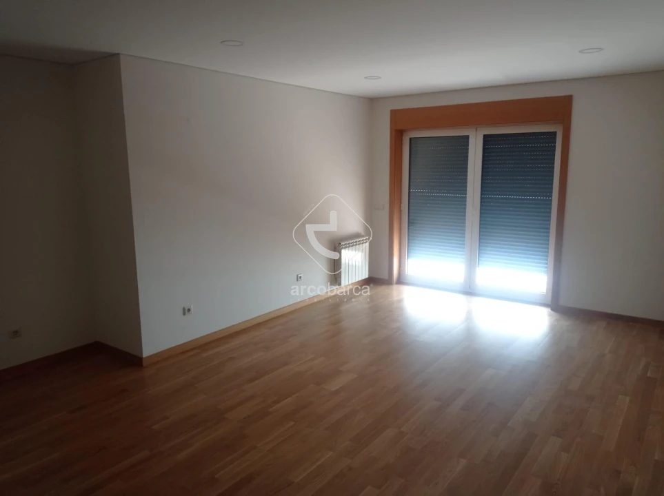 Apartamento T2 para Venda em Valença, Cristelo Covo e Arão Foto 21