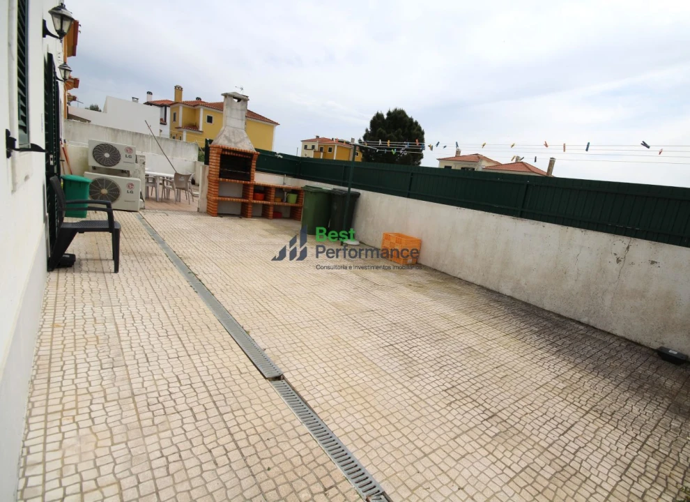 Moradia T10 para Venda em Abrigada e Cabanas de Torres Foto 9