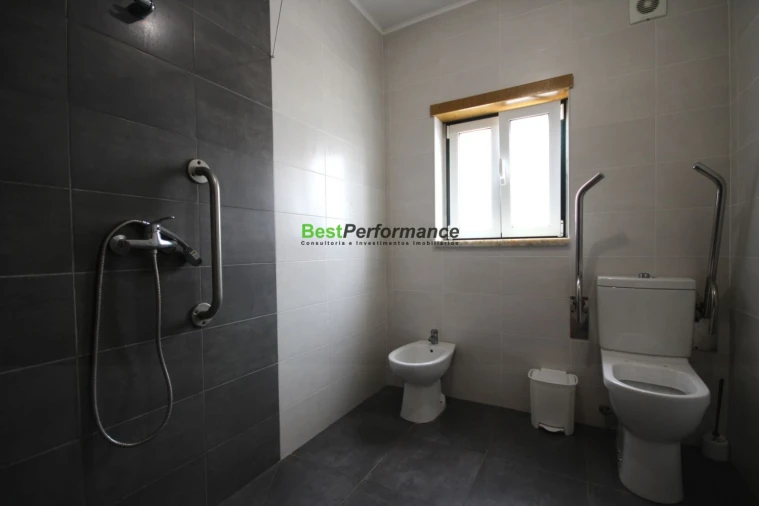 Moradia T10 para Venda em Abrigada e Cabanas de Torres Foto 26