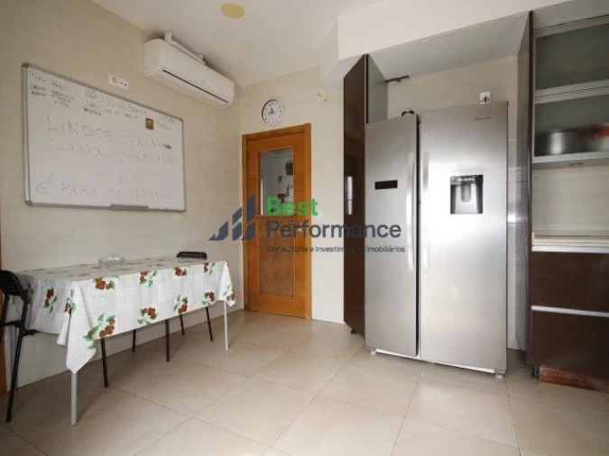 Moradia T10 para Venda em Abrigada e Cabanas de Torres Foto 12