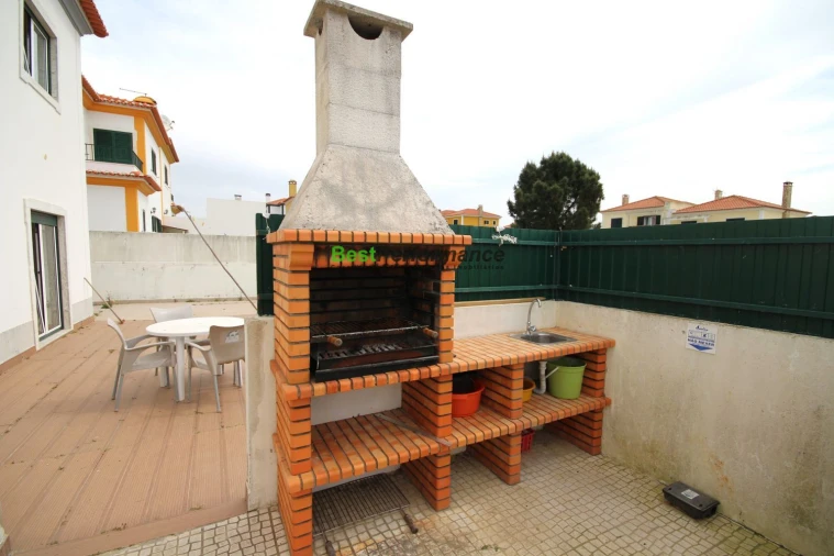 Moradia T10 para Venda em Abrigada e Cabanas de Torres Foto 10