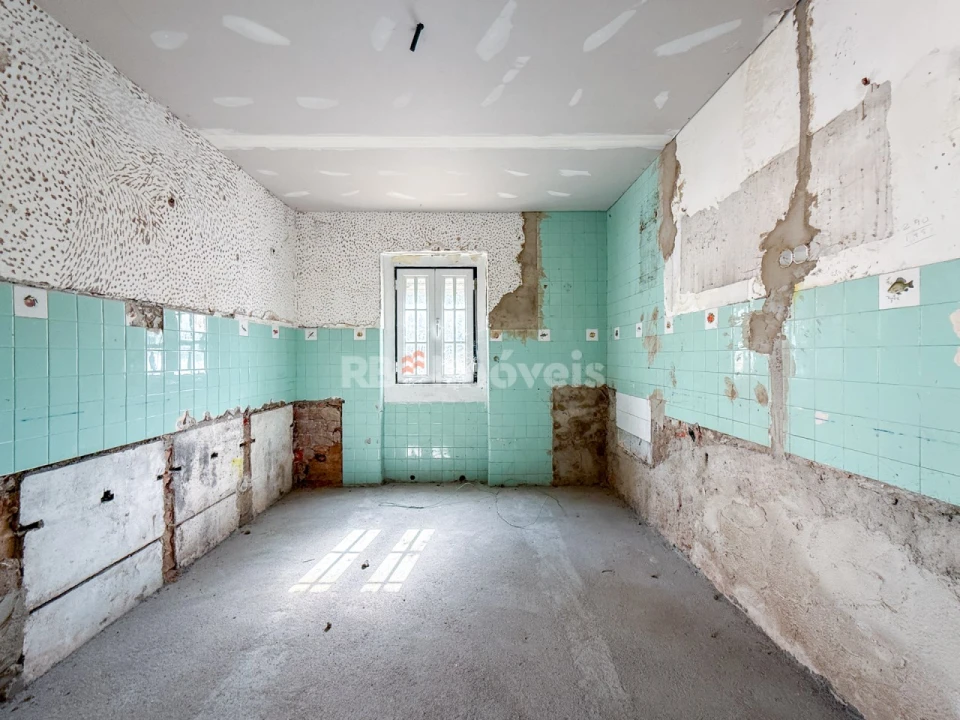 Moradia T3 para Venda em Torres Novas (Santa Maria, Salvador e Santiago) Foto 3